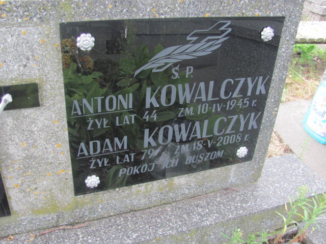 Adam Kowalczyk 1929 Ostrów Mazowiecka - Grobonet - Wyszukiwarka osób pochowanych