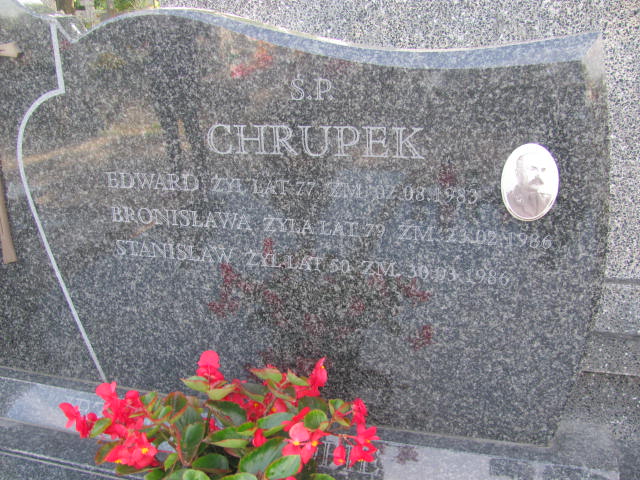 Bronisława Chrupek 1906 Ostrów Mazowiecka - Grobonet - Wyszukiwarka osób pochowanych