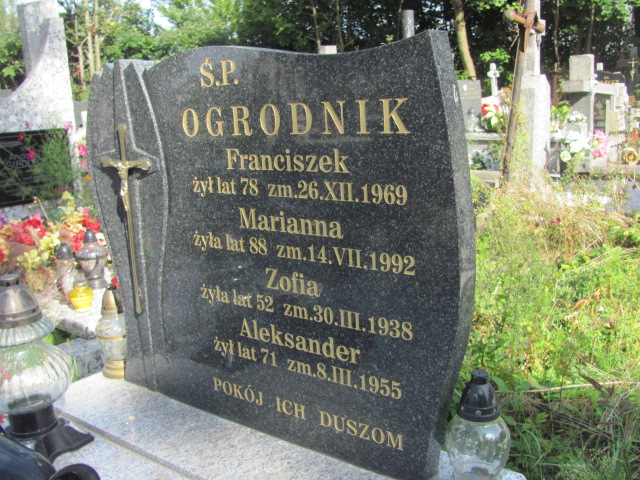 Franciszek Ogrodnik 1890 Ostrów Mazowiecka - Grobonet - Wyszukiwarka osób pochowanych